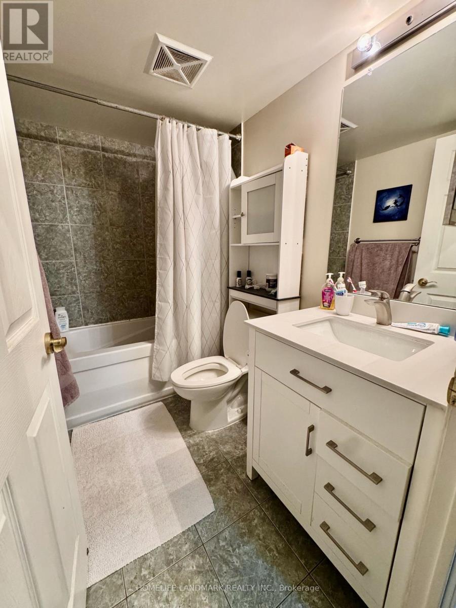 1708 - 30 Grand Trunk Crescent, Toronto, Ontario  M5J 3A4 - Photo 5 - C13563670