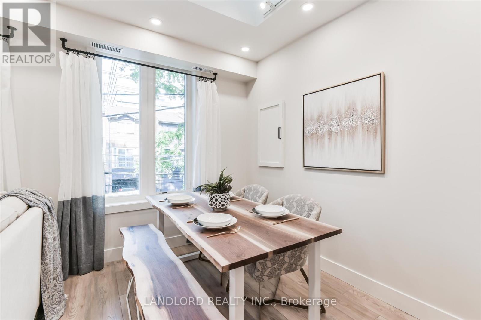 Upper - 90 Tecumseth Street, Toronto, Ontario M6J 2G9 - Photo 10 - C13563712