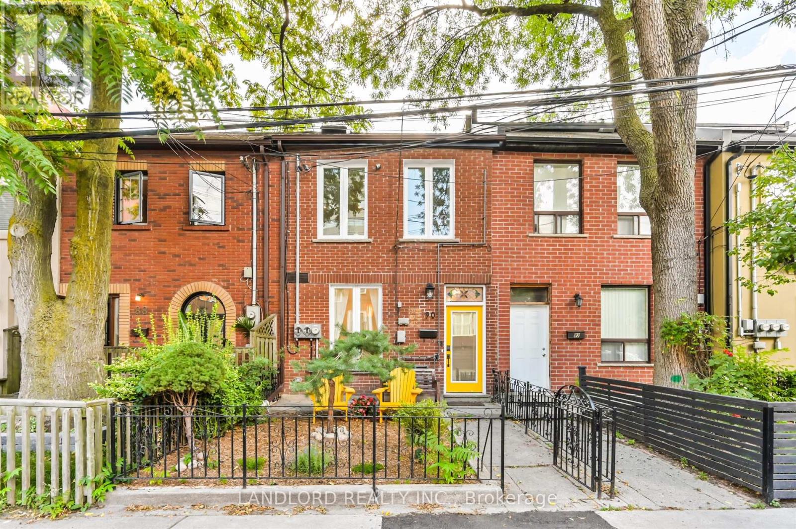 Upper - 90 Tecumseth Street, Toronto, Ontario M6J 2G9 - Photo 22 - C13563712