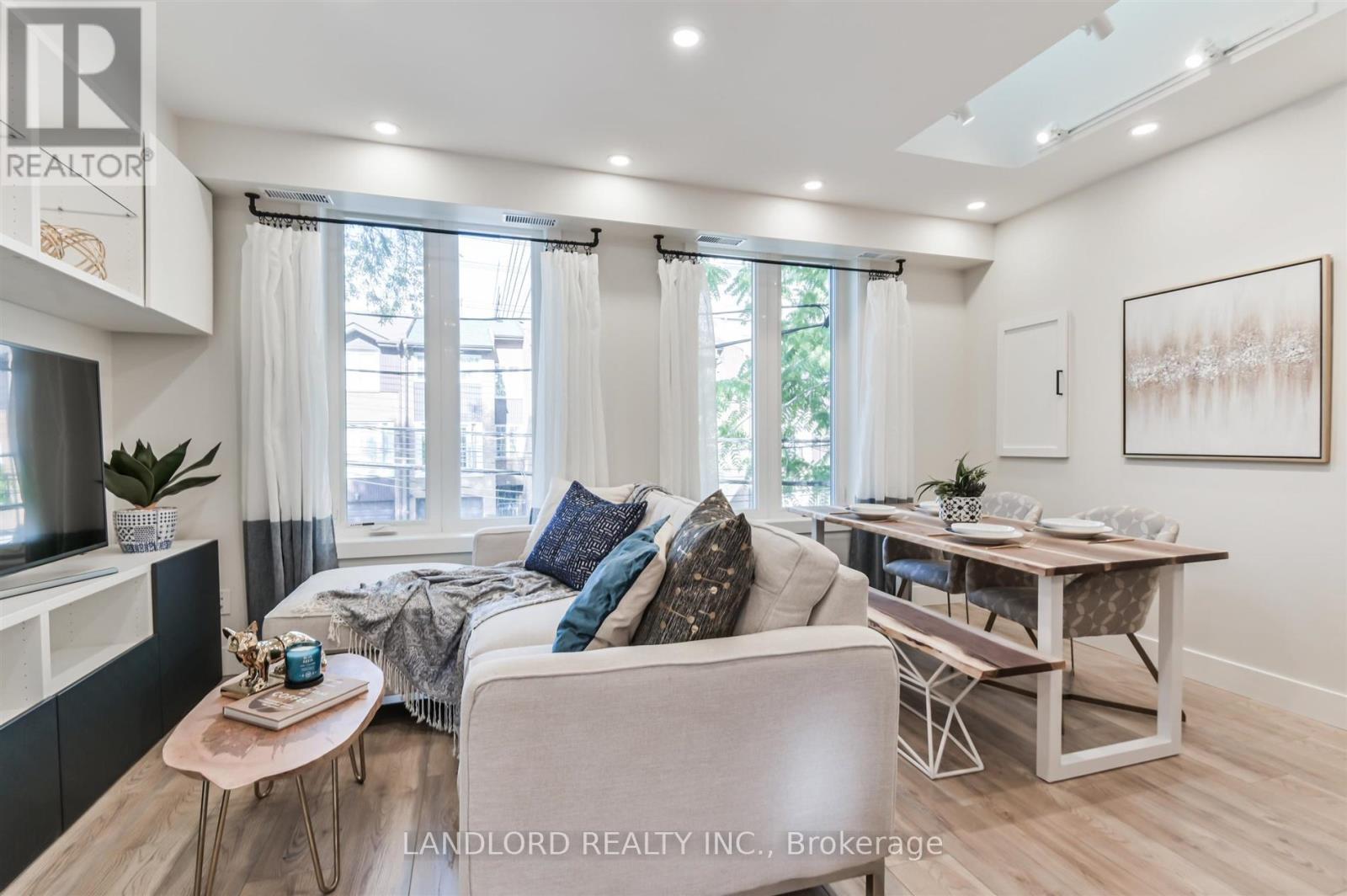 Upper - 90 Tecumseth Street, Toronto, Ontario M6J 2G9 - Photo 7 - C13563712