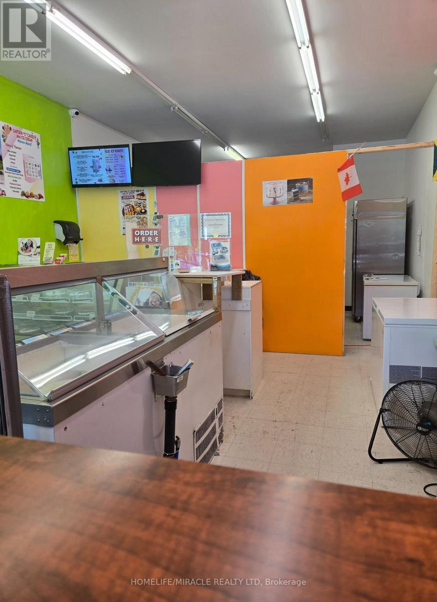 3441 St. Clair Avenue E, Toronto, Ontario  M1L 1W6 - Photo 21 - E13563706