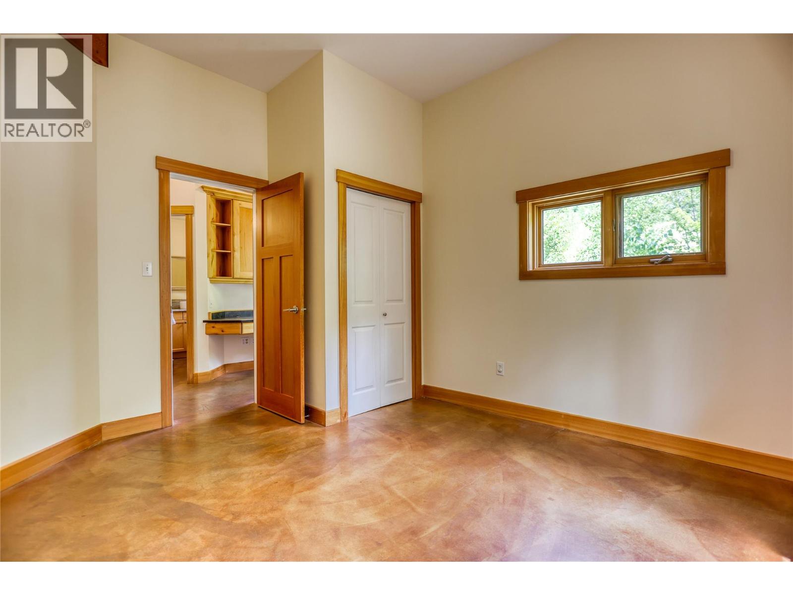 522 Foster Place, Nelson, British Columbia V1L 7A9 - Photo 12 - 10394198