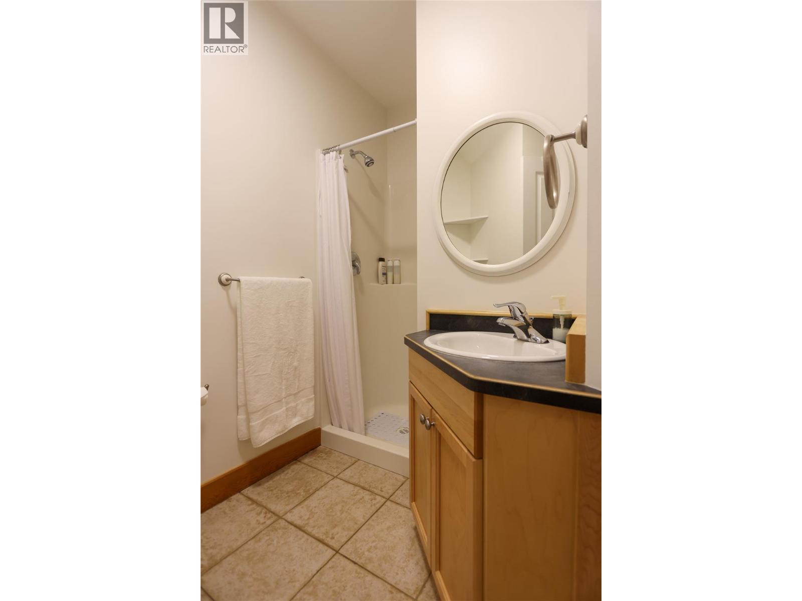 522 Foster Place, Nelson, British Columbia V1L 7A9 - Photo 38 - 10394198