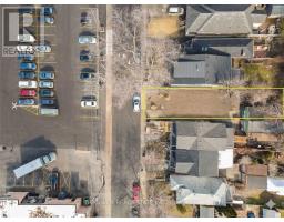 95 GAINSBOROUGH ROAD, Toronto, Ontario