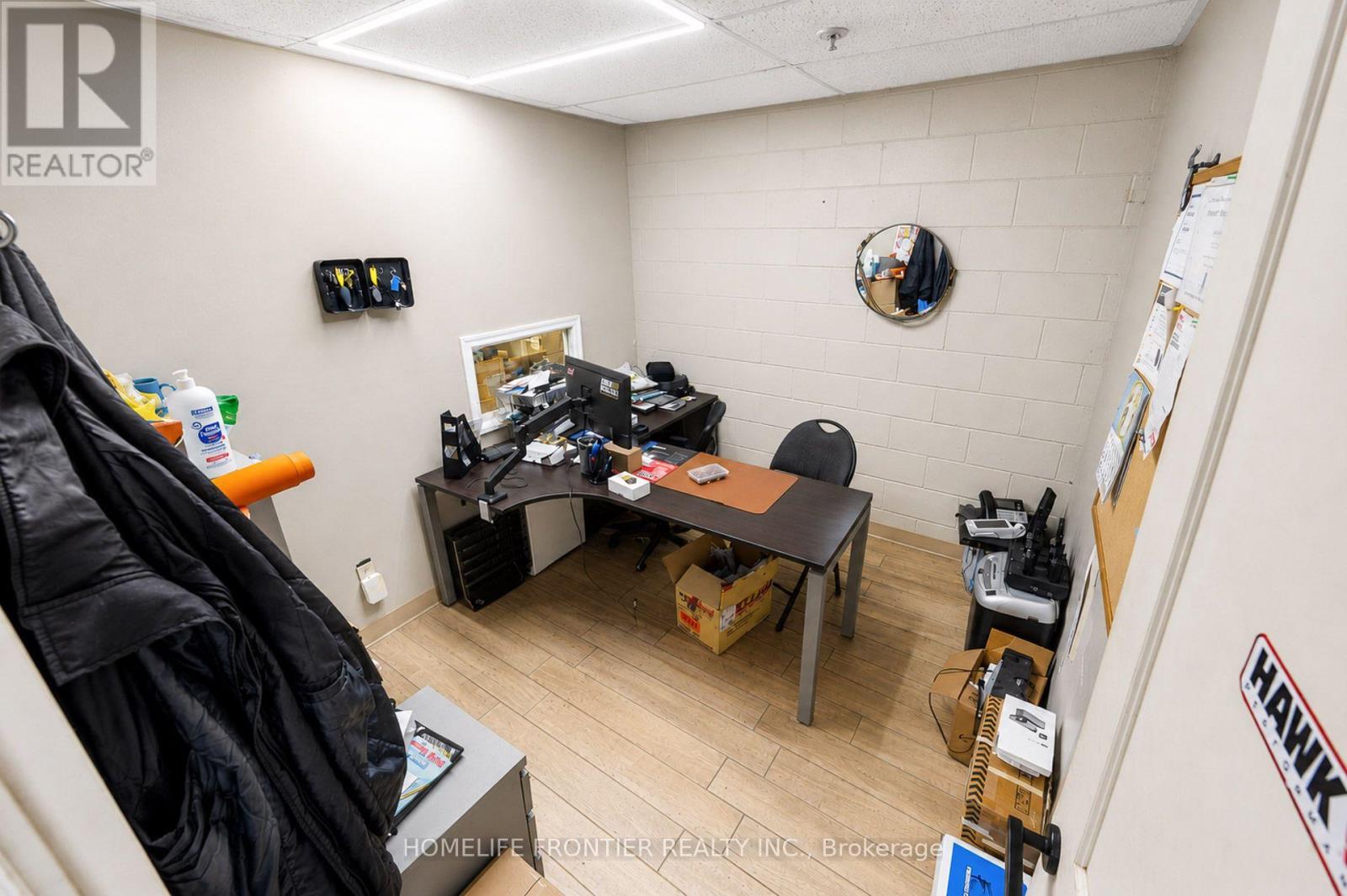1077 Britannia Road E, Mississauga, Ontario  L4W 3X1 - Photo 11 - W13536948