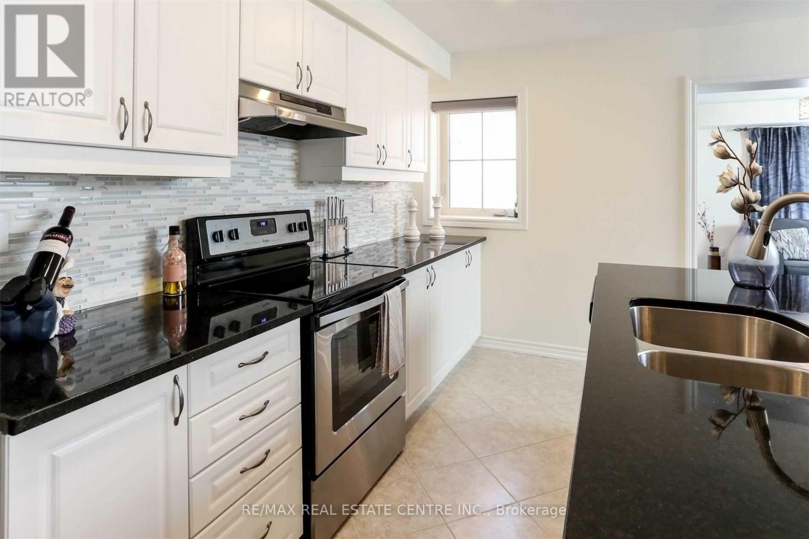 583 Allport Gate, Milton, Ontario  L9T 9J5 - Photo 8 - W13563576
