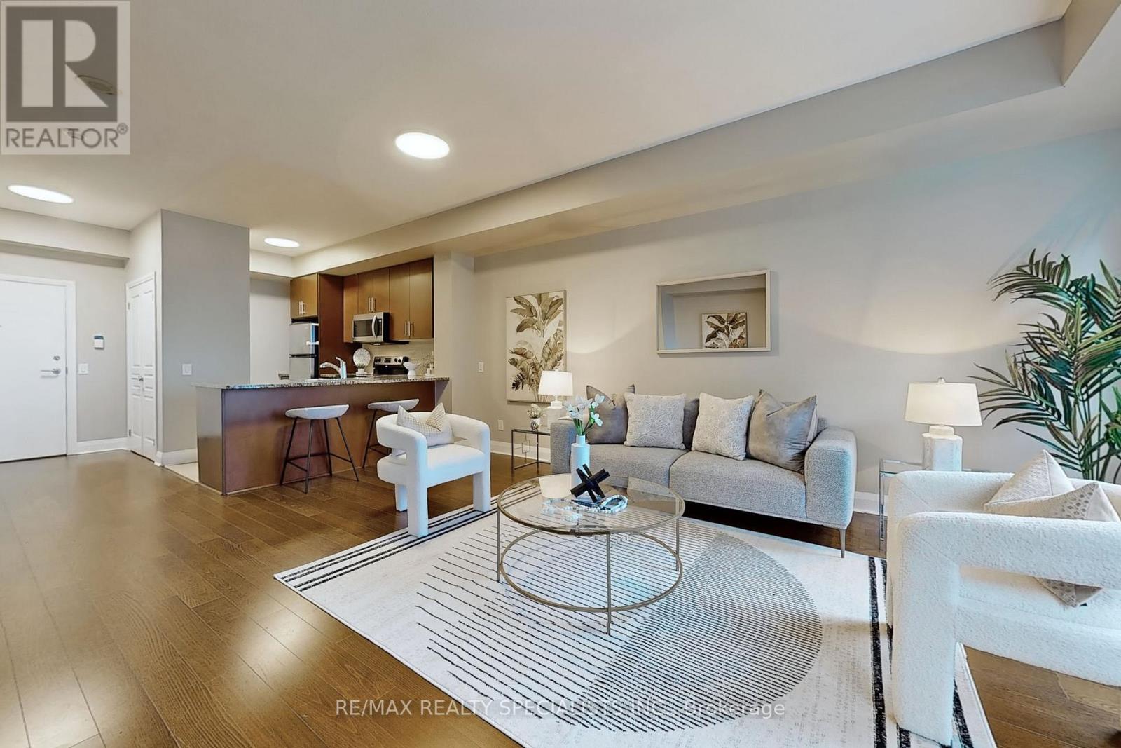 217 - 1 Hurontario Street, Mississauga, Ontario  L5G 0A3 - Photo 4 - W13563610