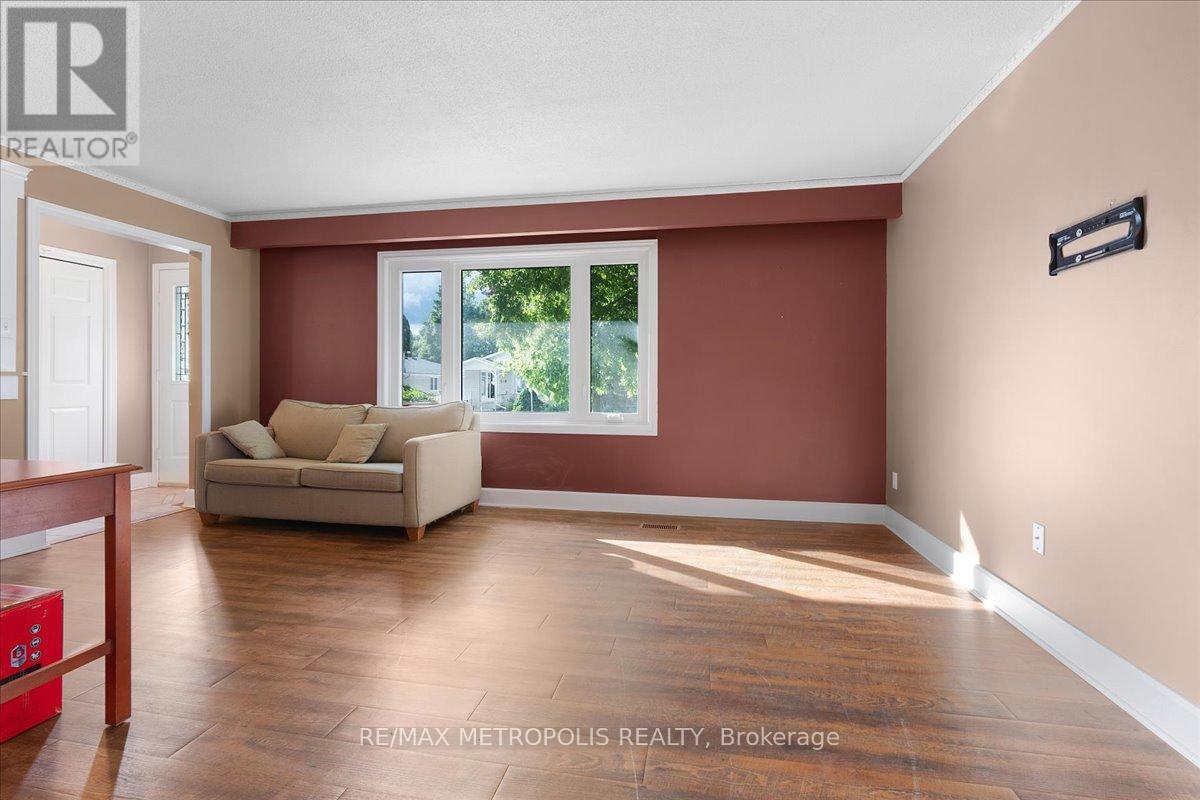 Main - 23 Silver Aspen Crescent, Kitchener, Ontario  N2N 1H5 - Photo 13 - X13563482