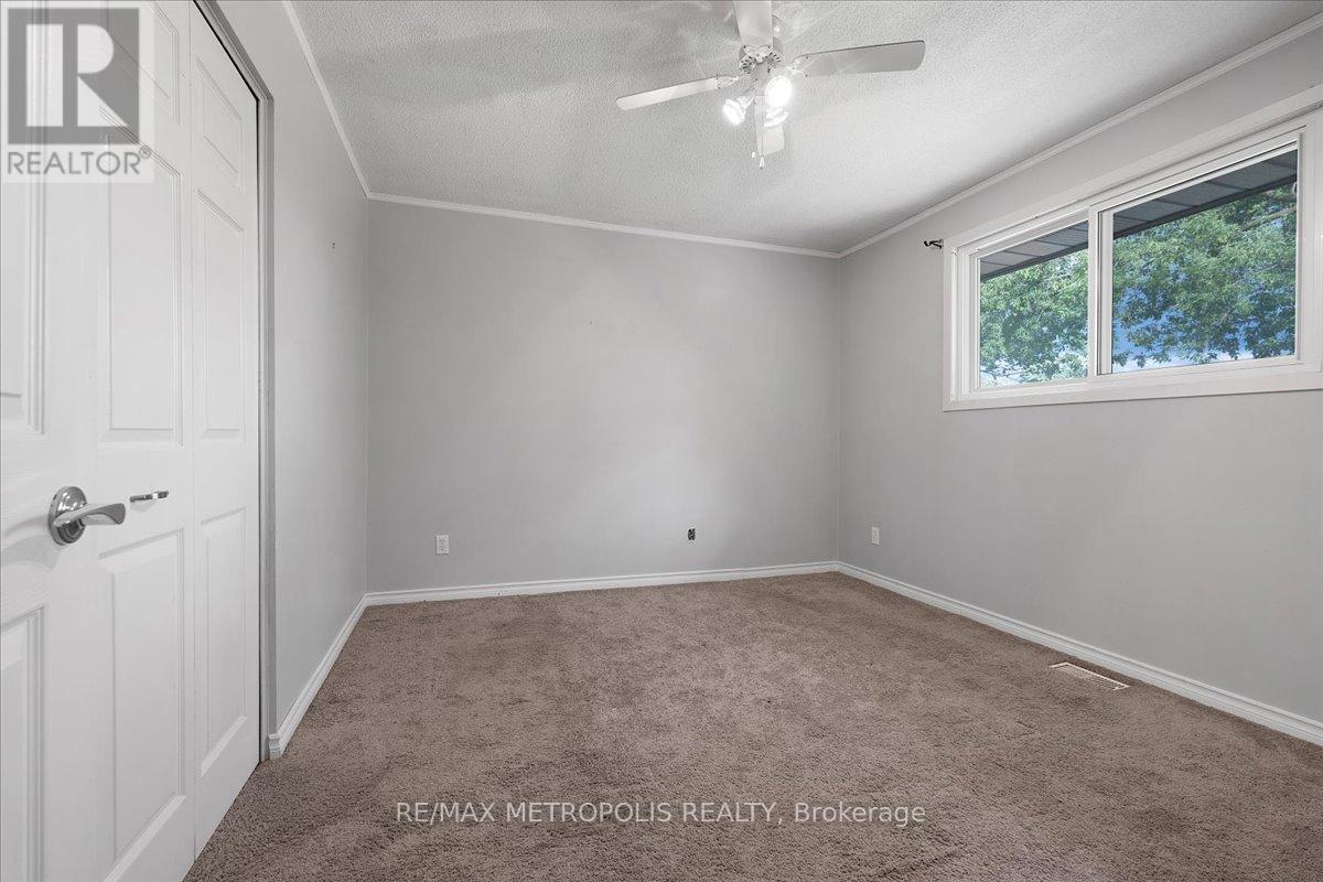 Main - 23 Silver Aspen Crescent, Kitchener, Ontario  N2N 1H5 - Photo 16 - X13563482