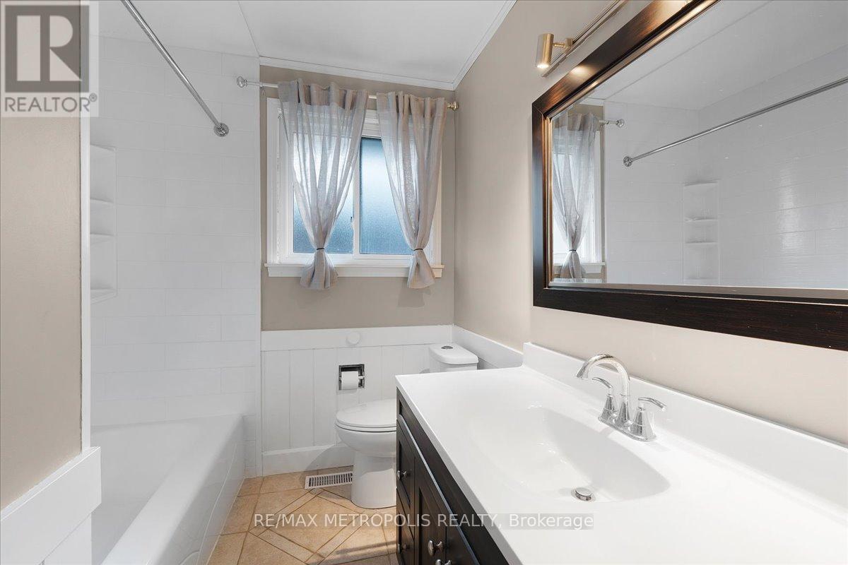 Main - 23 Silver Aspen Crescent, Kitchener, Ontario  N2N 1H5 - Photo 18 - X13563482