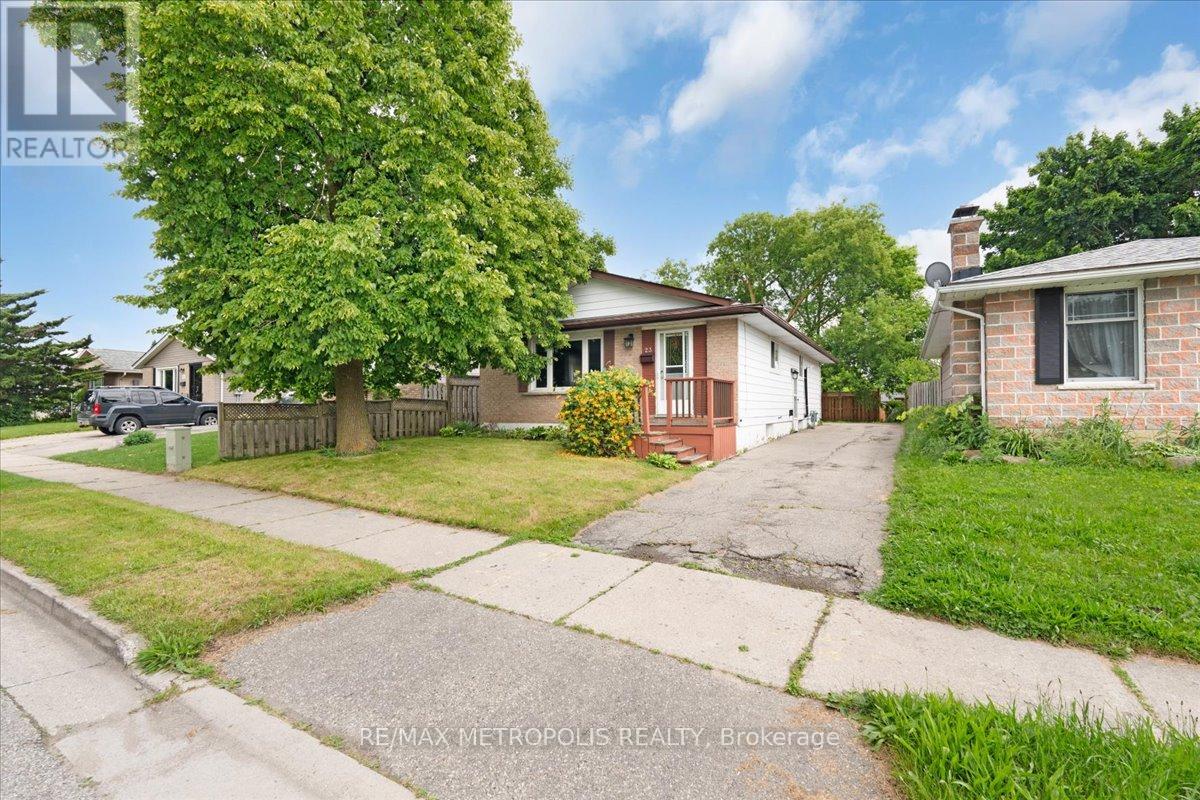 Main - 23 Silver Aspen Crescent, Kitchener, Ontario  N2N 1H5 - Photo 2 - X13563482