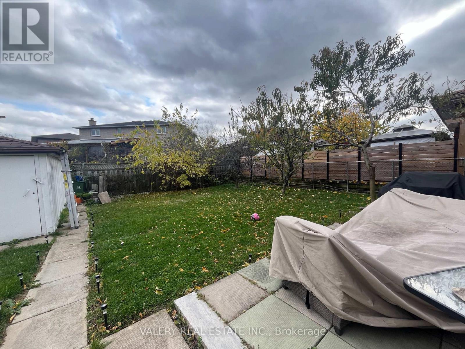 Lower - 207 Mount Albion Road, Hamilton, Ontario  L8K 6K1 - Photo 2 - X13563644
