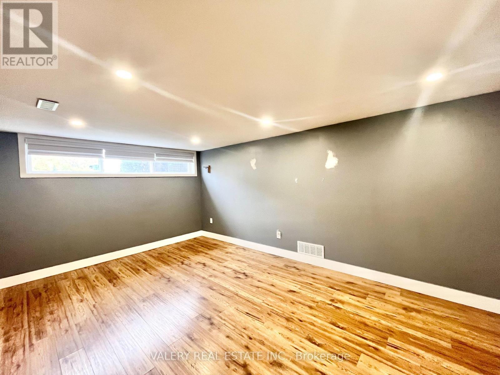 Lower - 207 Mount Albion Road, Hamilton, Ontario  L8K 6K1 - Photo 8 - X13563644