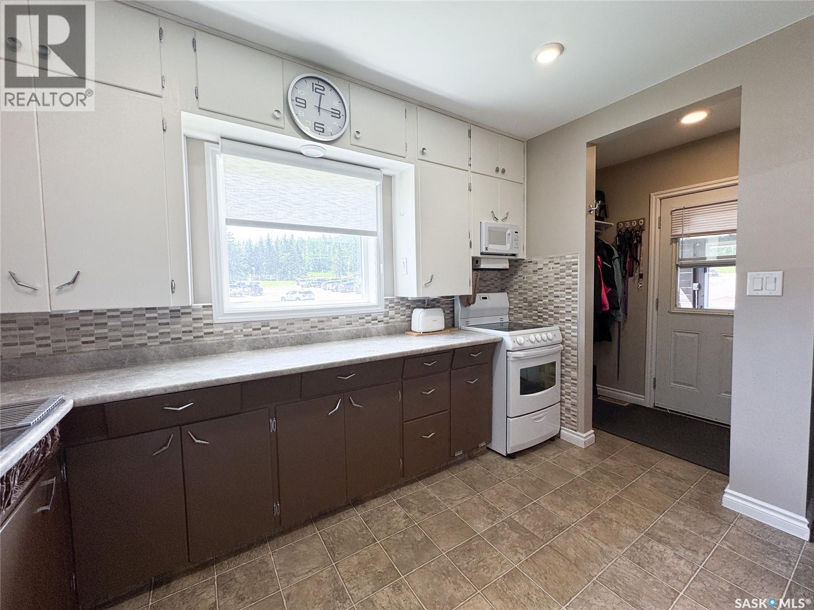 504 Southshore Drive, Emma Lake, Saskatchewan  S0J 0N0 - Photo 22 - SK042537