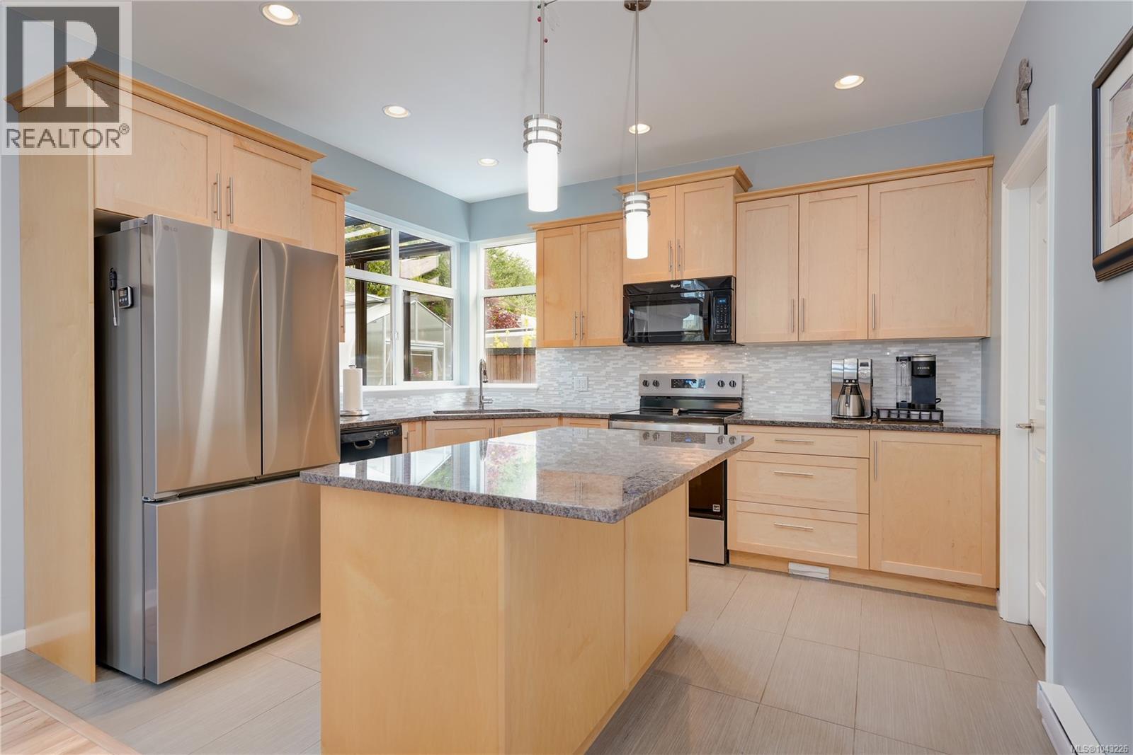 6422 Riverstone Dr, Sooke, British Columbia  V9Z 1N4 - Photo 5 - 1043226