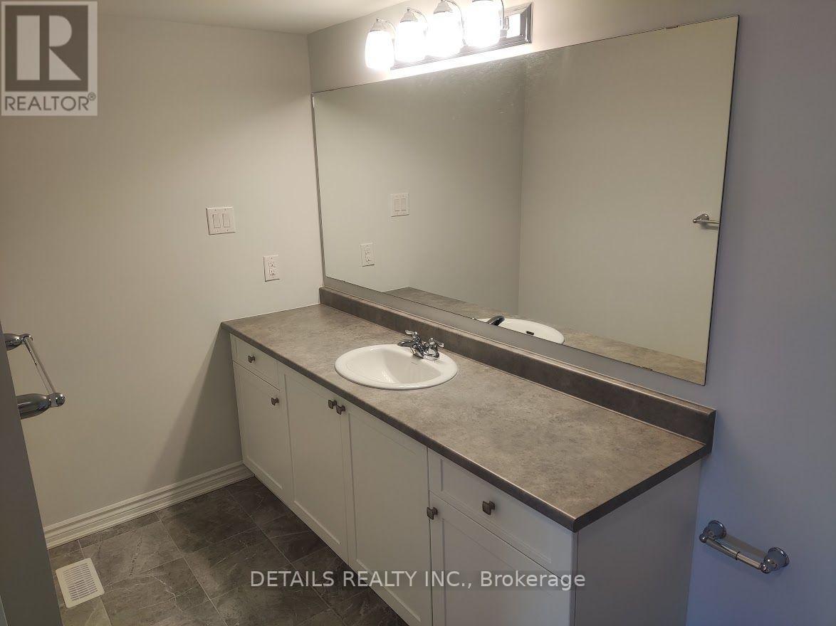 800 Kiniw Private, Ottawa, Ontario  K1K 5A3 - Photo 11 - X13563782