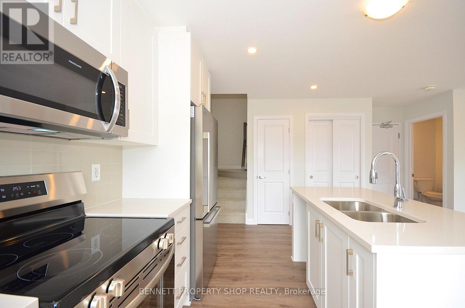 1429 Creekway Private, Ottawa, Ontario  K2T 0R8 - Photo 4 - X13563794