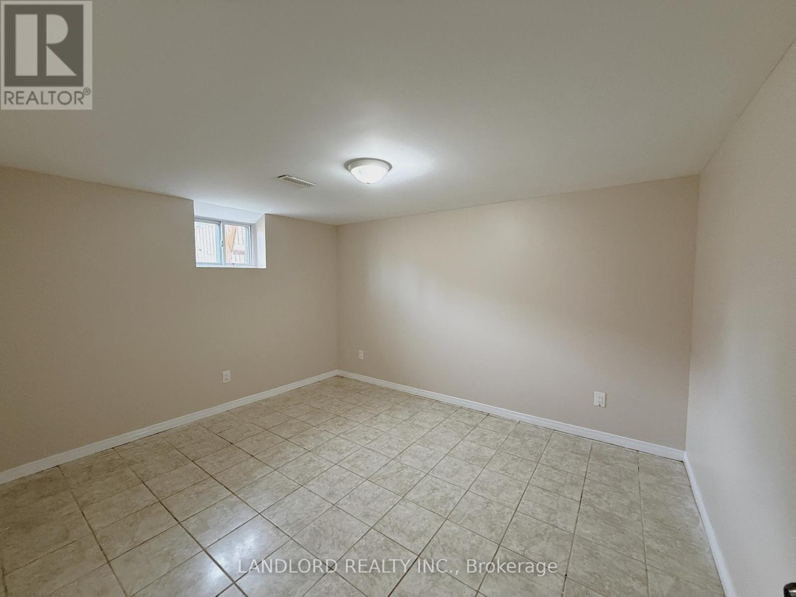 Bsmt - 220 Ellington Drive, Toronto, Ontario M1R 3Y4 - Photo 5 - E13533700