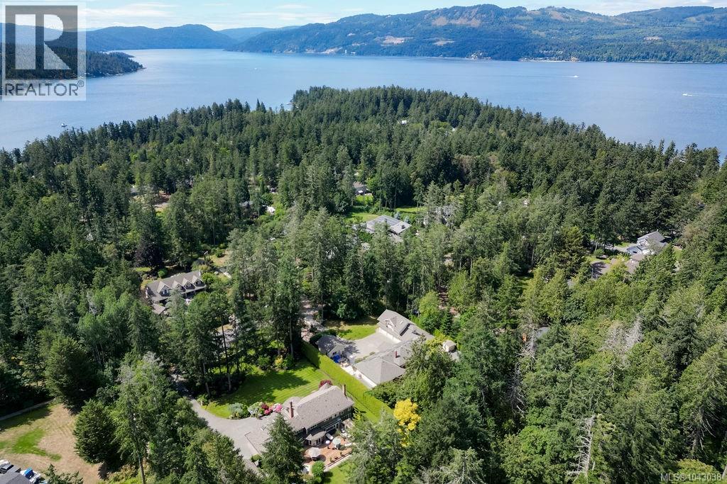 716 Cromarty Ave, North Saanich, British Columbia  V8L 5G6 - Photo 5 - 1043038
