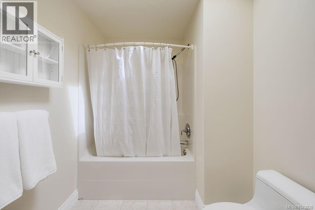 716 Cromarty Ave, North Saanich, British Columbia  V8L 5G6 - Photo 75 - 1043038