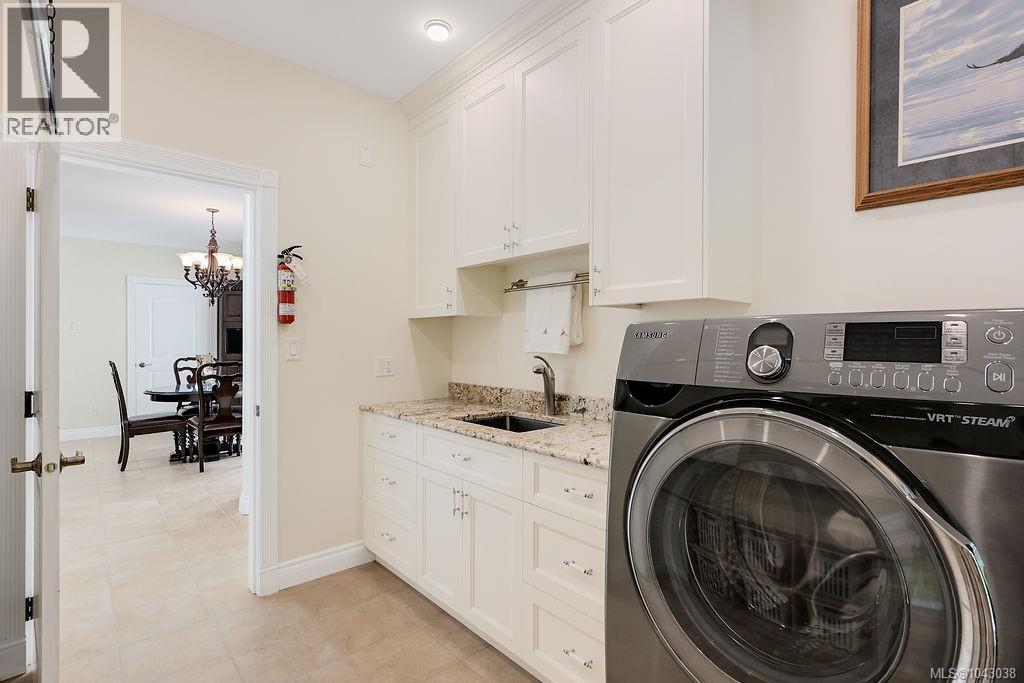 716 Cromarty Ave, North Saanich, British Columbia  V8L 5G6 - Photo 77 - 1043038
