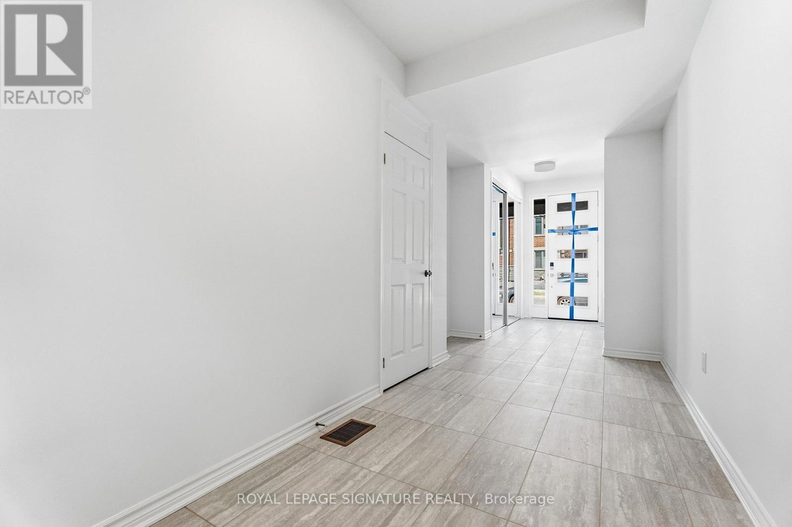 111 Avani Avenue, Markham, Ontario  L6C 1N3 - Photo 5 - N13563754