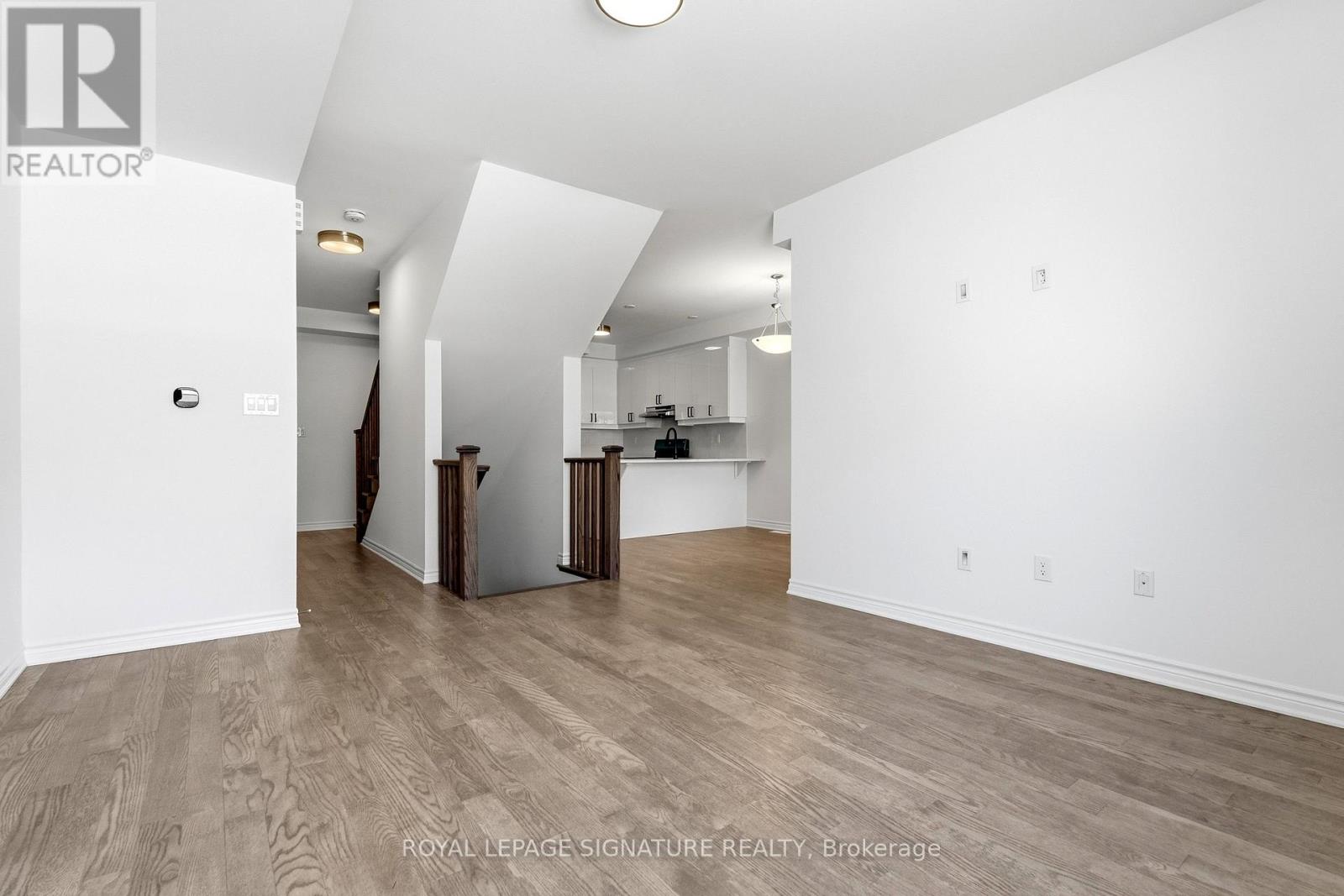 111 Avani Avenue, Markham, Ontario  L6C 1N3 - Photo 6 - N13563754
