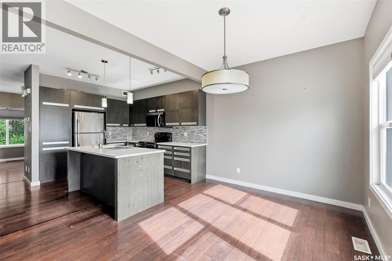 916 Stonebridge Common, Saskatoon, Saskatchewan  S7T 1C9 - Photo 14 - SK042569