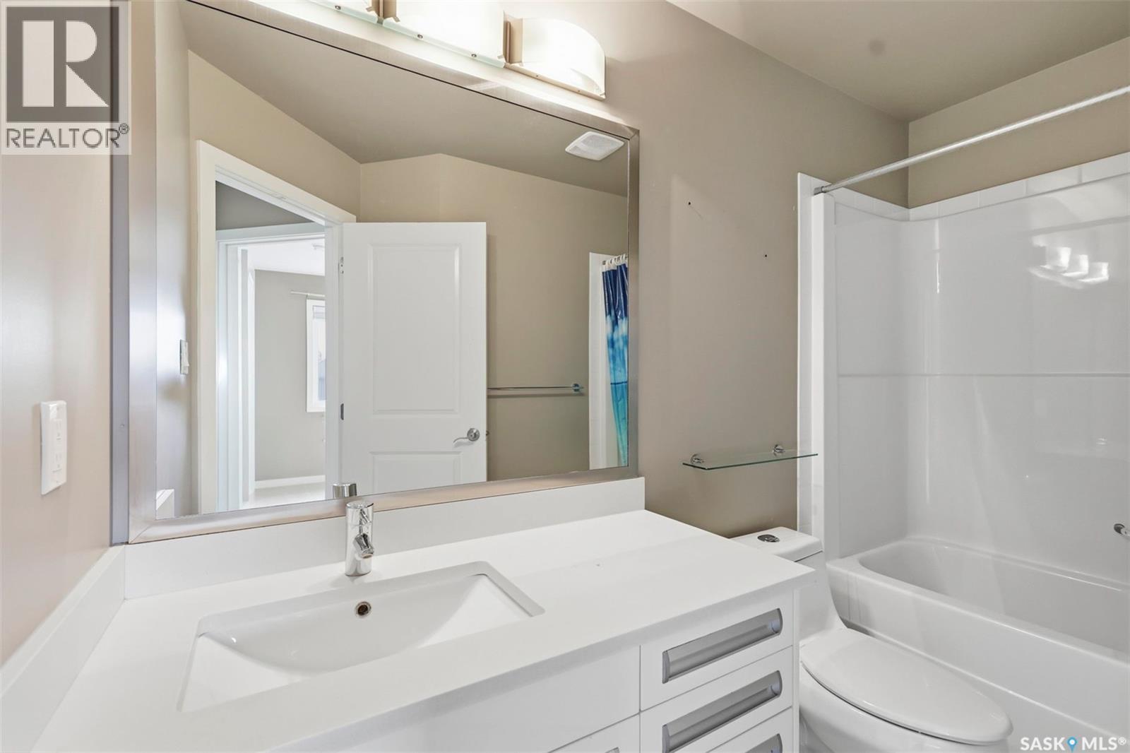 916 Stonebridge Common, Saskatoon, Saskatchewan  S7T 1C9 - Photo 21 - SK042569