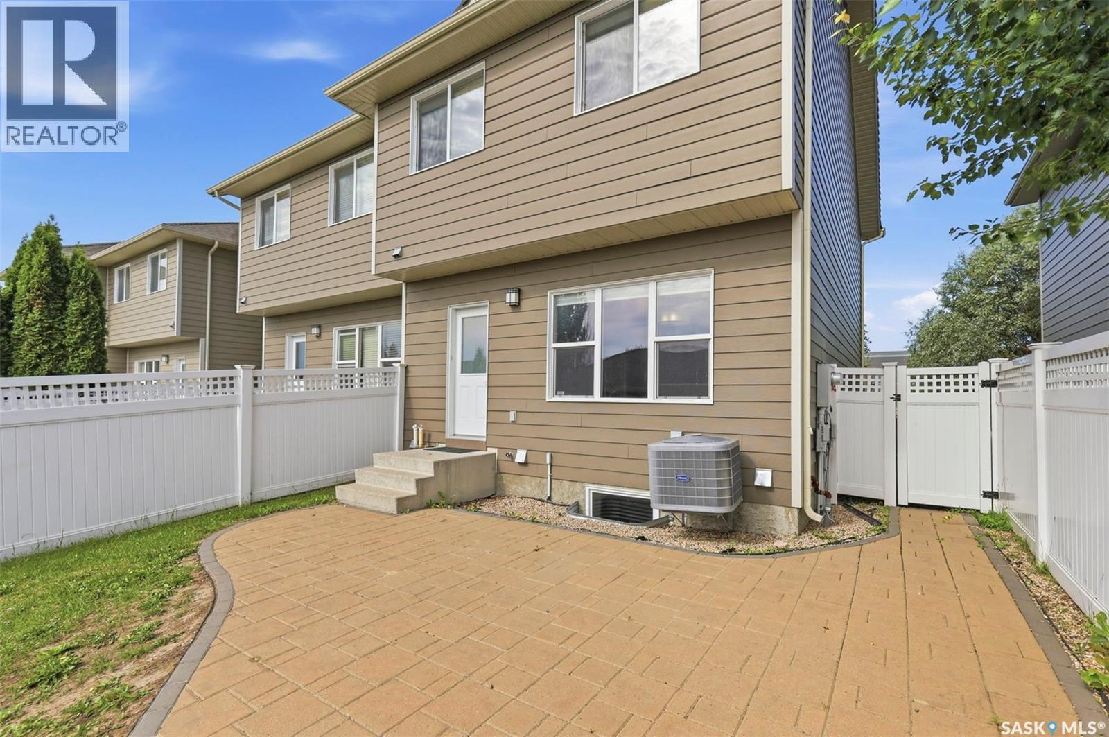 916 Stonebridge Common, Saskatoon, Saskatchewan  S7T 1C9 - Photo 35 - SK042569