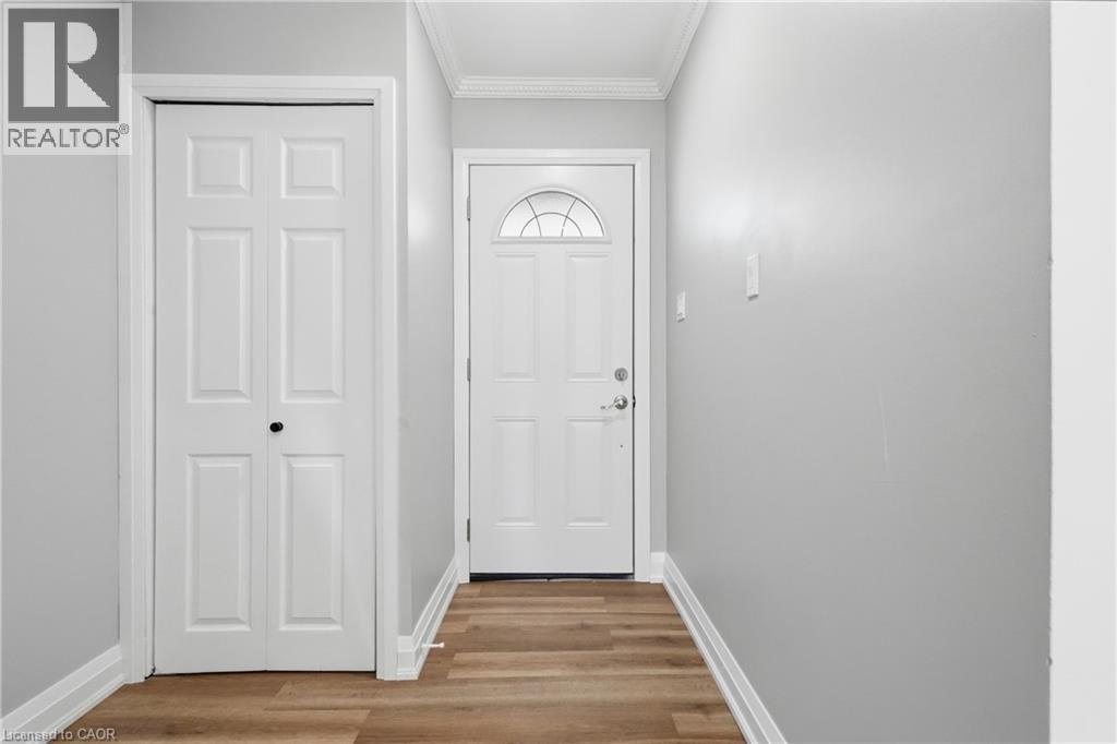 10 Angus Road Unit# 17, Hamilton, Ontario  L8K 6K3 - Photo 2 - 40846751
