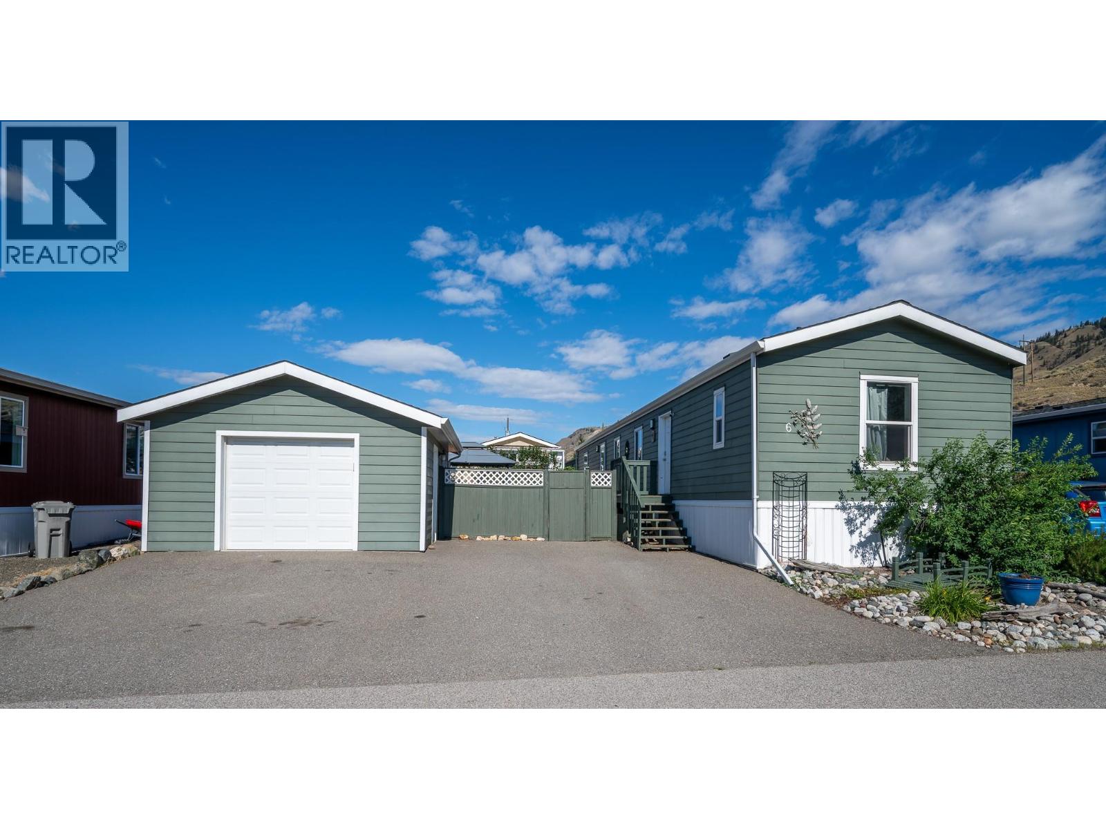 712 SHUSWAP Road E Unit# 6 — photo 18
