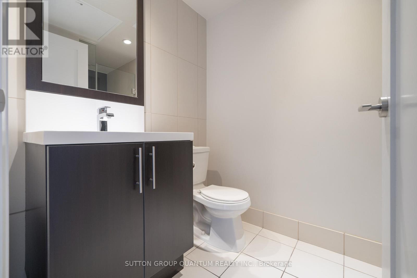 2418 - 5 Sheppard Avenue E, Toronto, Ontario  M2N 0G4 - Photo 13 - C13563886