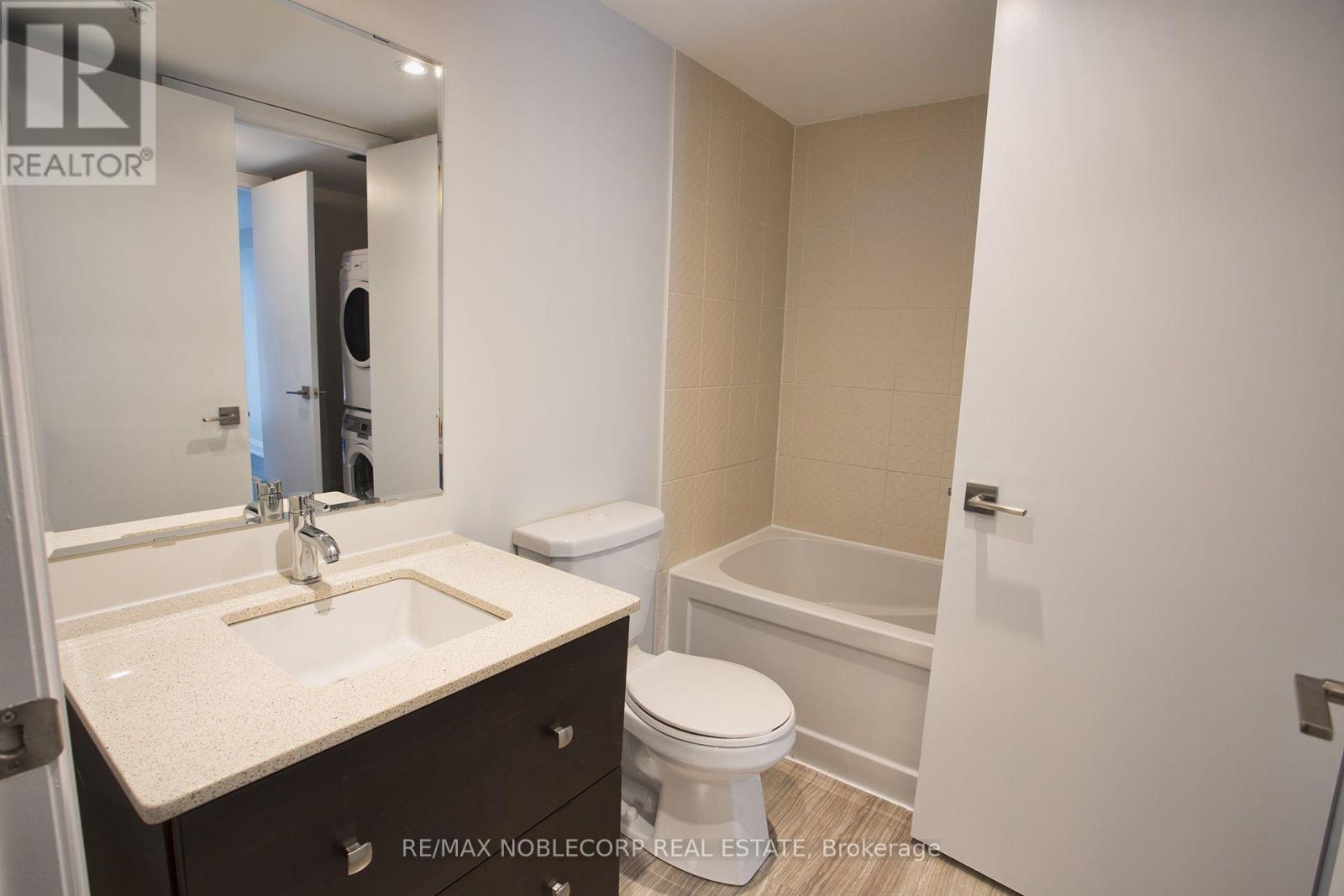 319w - 565 Wilson Avenue, Toronto, Ontario  M3H 0C6 - Photo 17 - C13563906