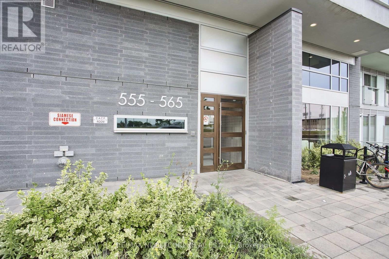 319w - 565 Wilson Avenue, Toronto, Ontario  M3H 0C6 - Photo 2 - C13563906