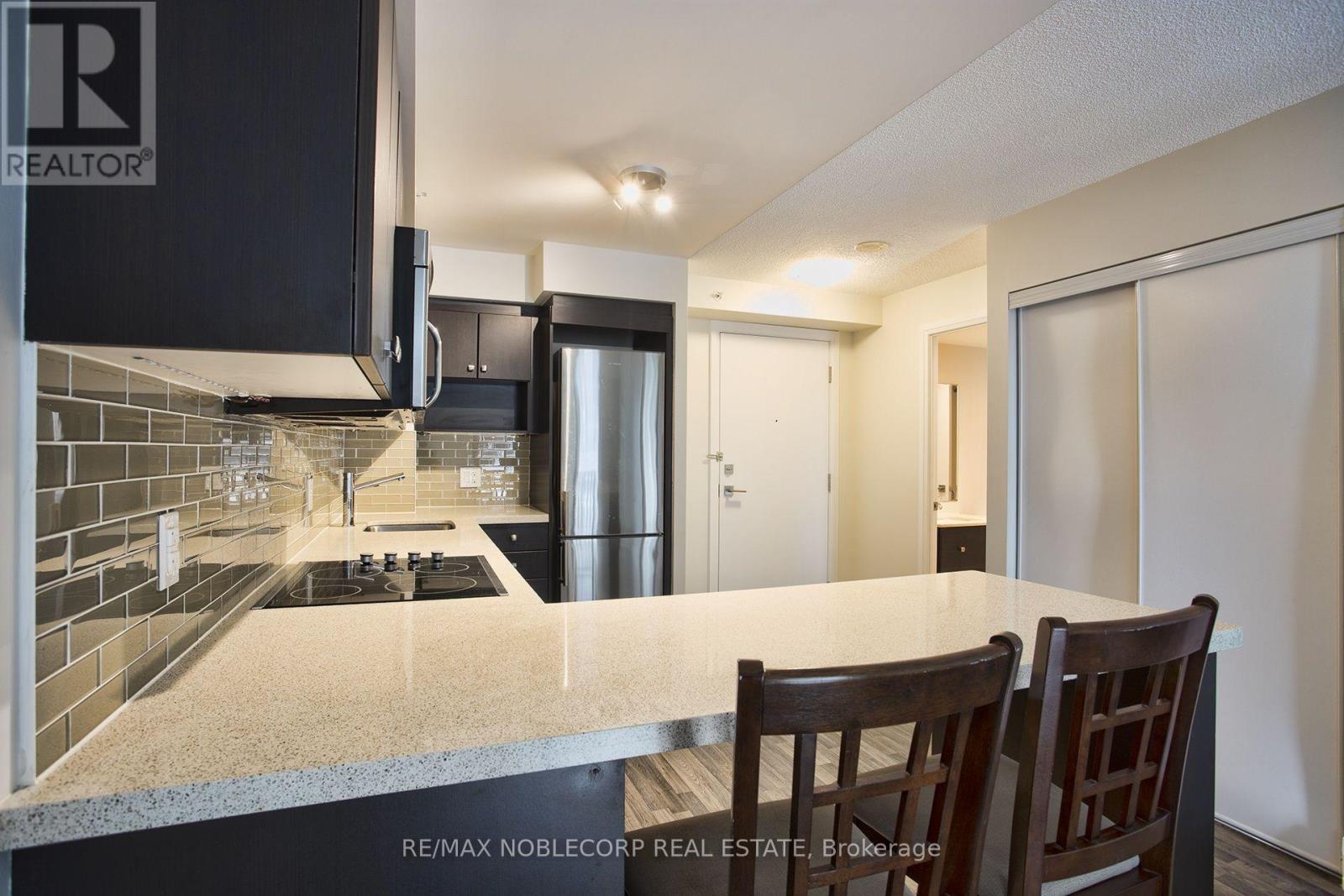 319w - 565 Wilson Avenue, Toronto, Ontario  M3H 0C6 - Photo 7 - C13563906
