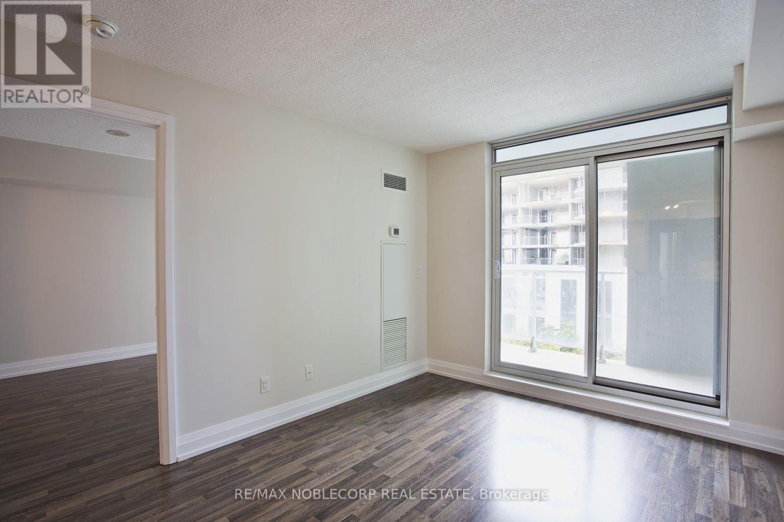 319w - 565 Wilson Avenue, Toronto, Ontario  M3H 0C6 - Photo 9 - C13563906