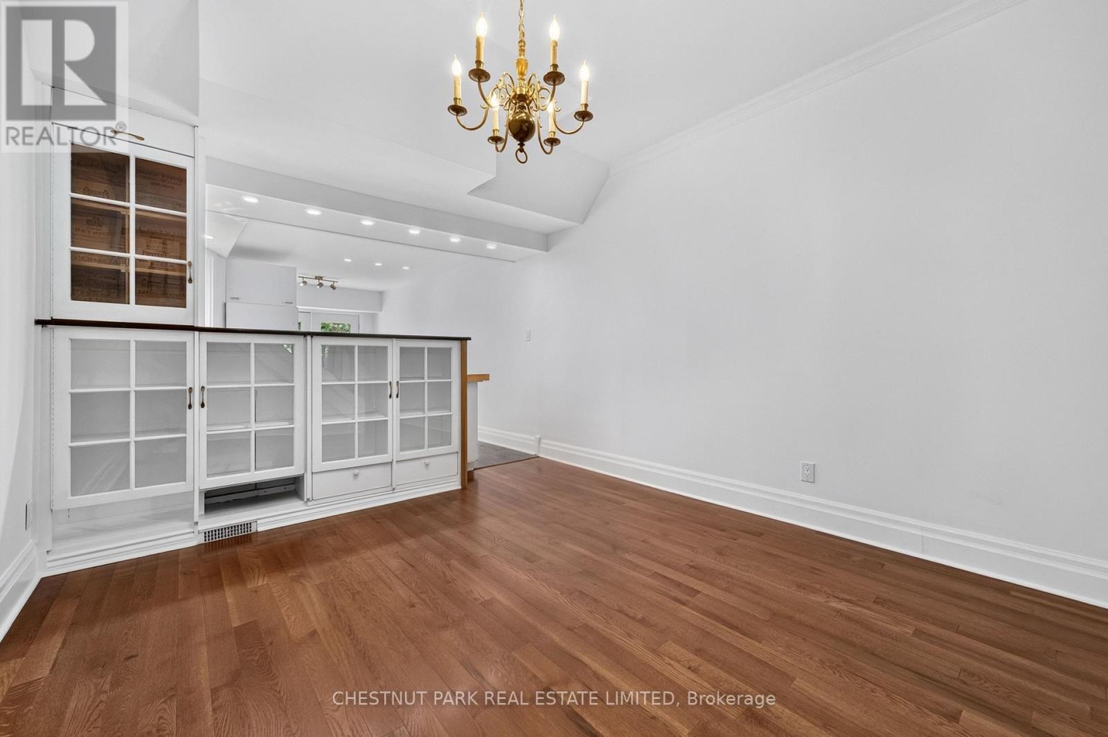 347 1/2 Wellesley Street E, Toronto, Ontario M4X 1H2 - Photo 9 - C13563956