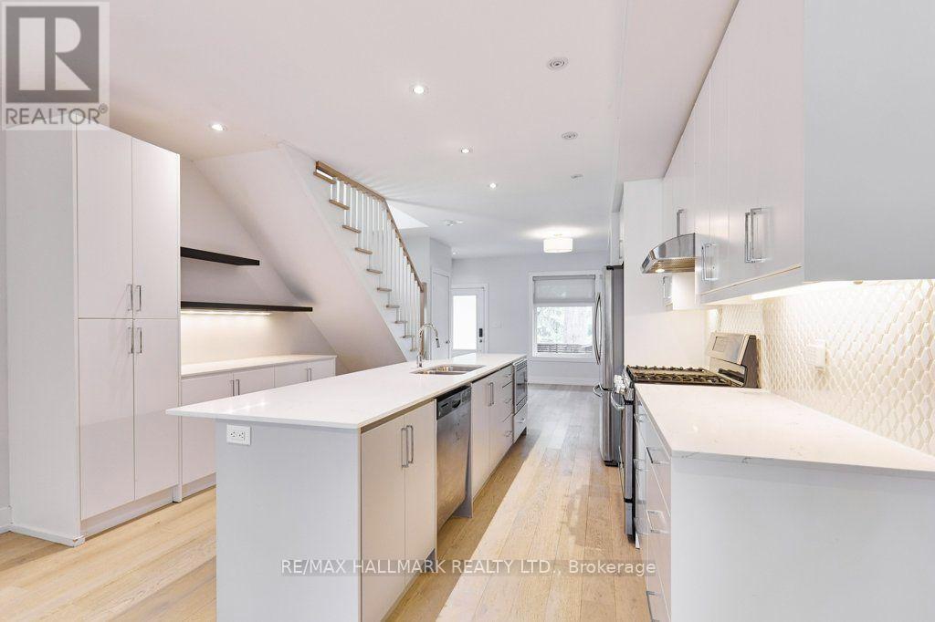 Main/upper - 38 Shudell Avenue, Toronto, Ontario  M4J 1C7 - Photo 14 - E13563864