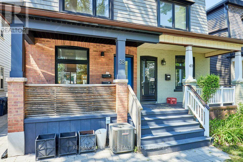 Main/upper - 38 Shudell Avenue, Toronto, Ontario  M4J 1C7 - Photo 2 - E13563864