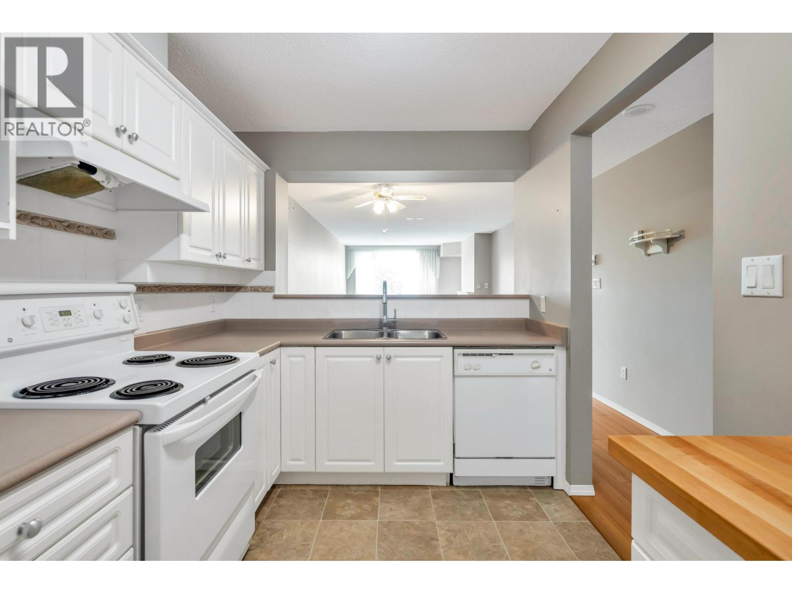 402 12148 224 Street, Maple Ridge, British Columbia  V2X 3N8 - Photo 12 - R3146117