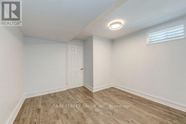 538 Fourth Line, Oakville, Ontario  L6L 5A8 - Photo 25 - W13563852