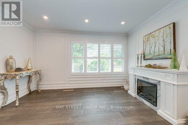 538 Fourth Line, Oakville, Ontario  L6L 5A8 - Photo 6 - W13563852