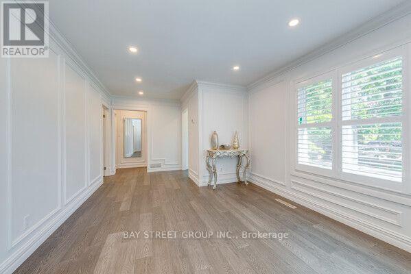 538 Fourth Line, Oakville, Ontario  L6L 5A8 - Photo 7 - W13563852