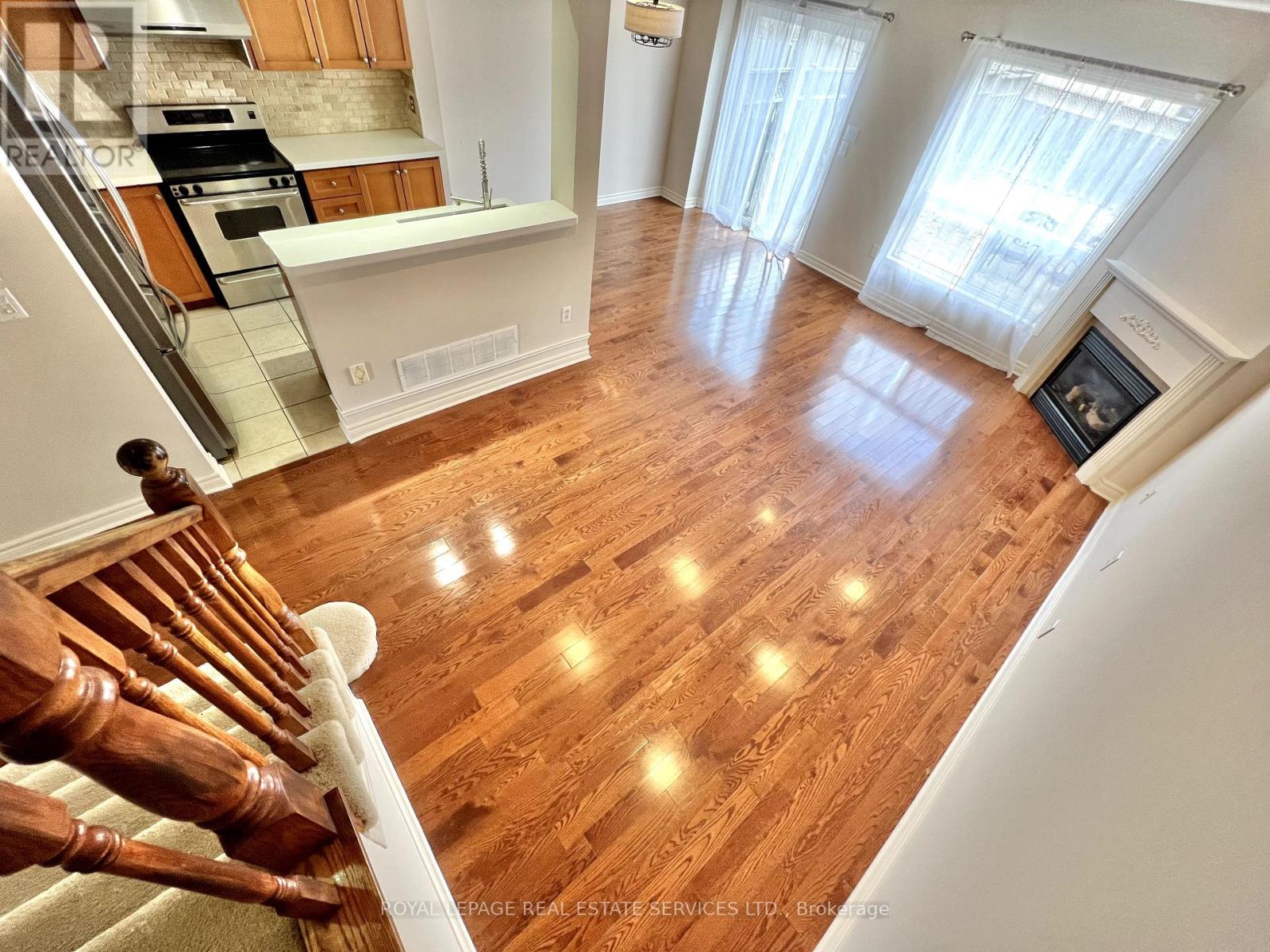 2153 Redstone Crescent, Oakville, Ontario  L6M 5B2 - Photo 13 - W13563866