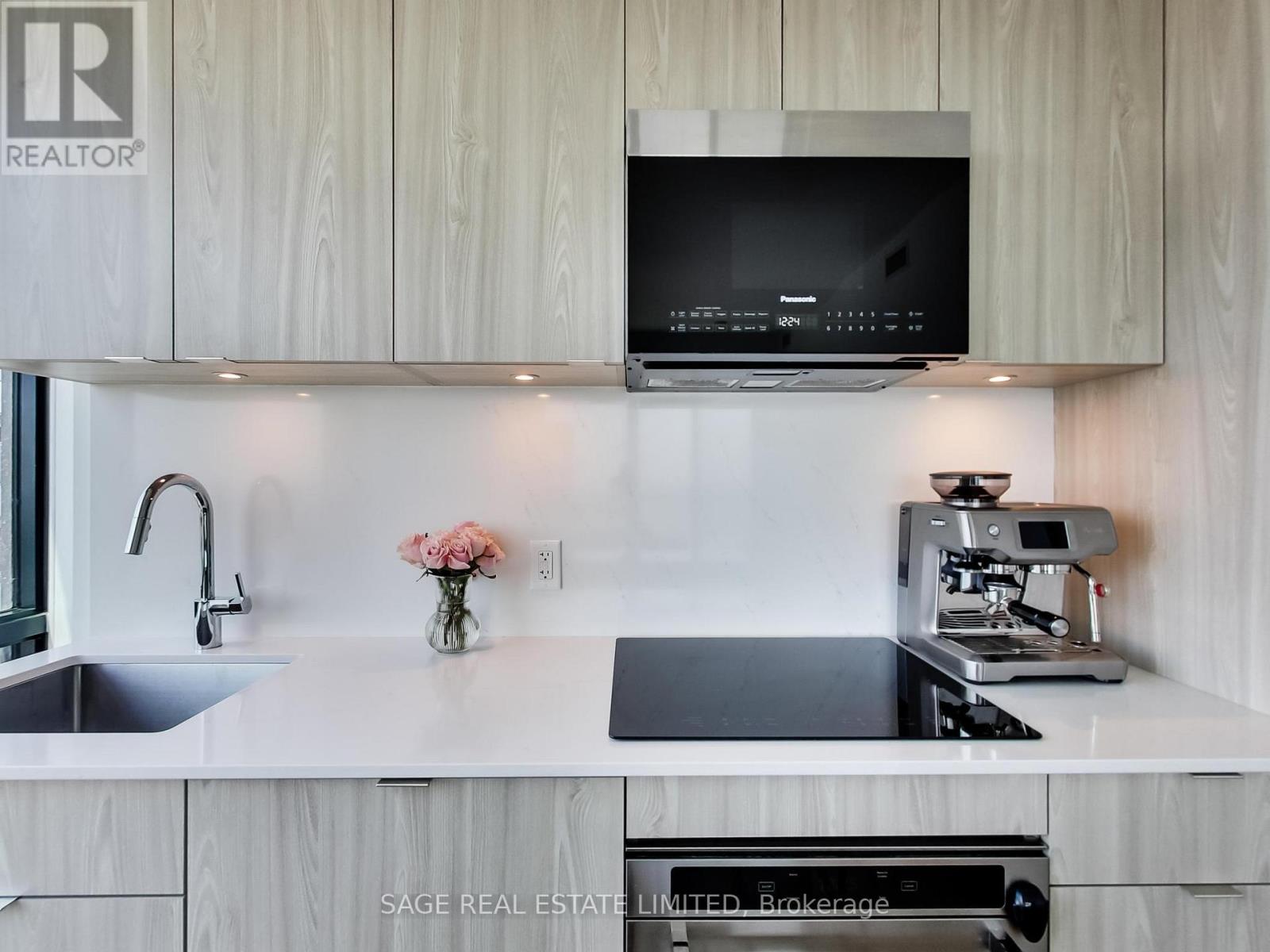 817 - 251 Masonry Way, Mississauga, Ontario  L5H 0B3 - Photo 13 - W13563966