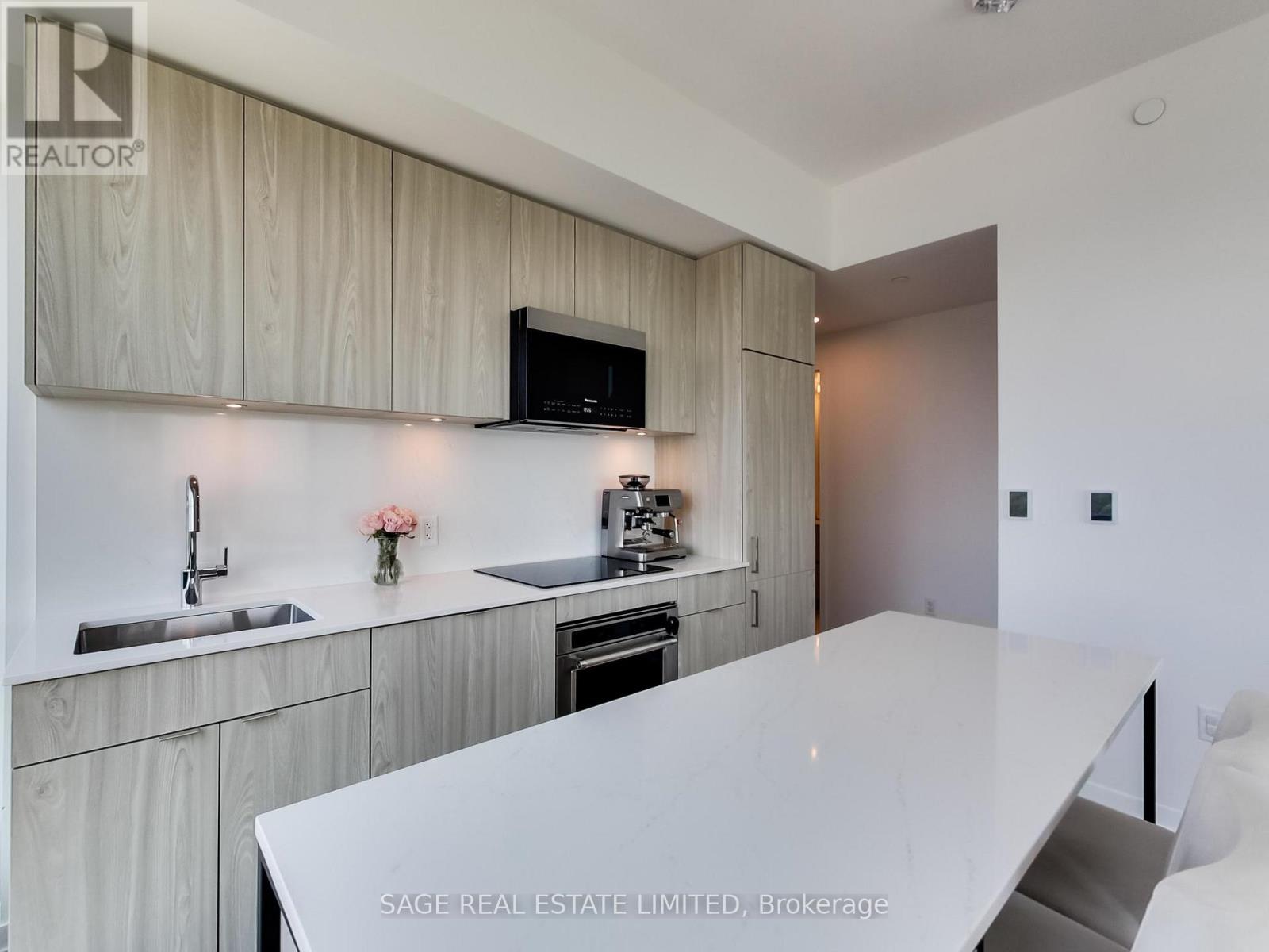 817 - 251 Masonry Way, Mississauga, Ontario  L5H 0B3 - Photo 6 - W13563966