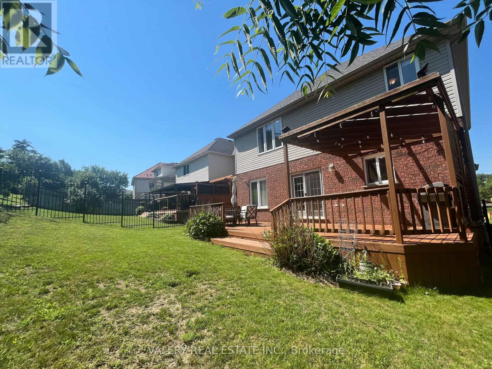 70 Doonmills Drive, Kitchener, Ontario  N2P 2X3 - Photo 26 - X13563812
