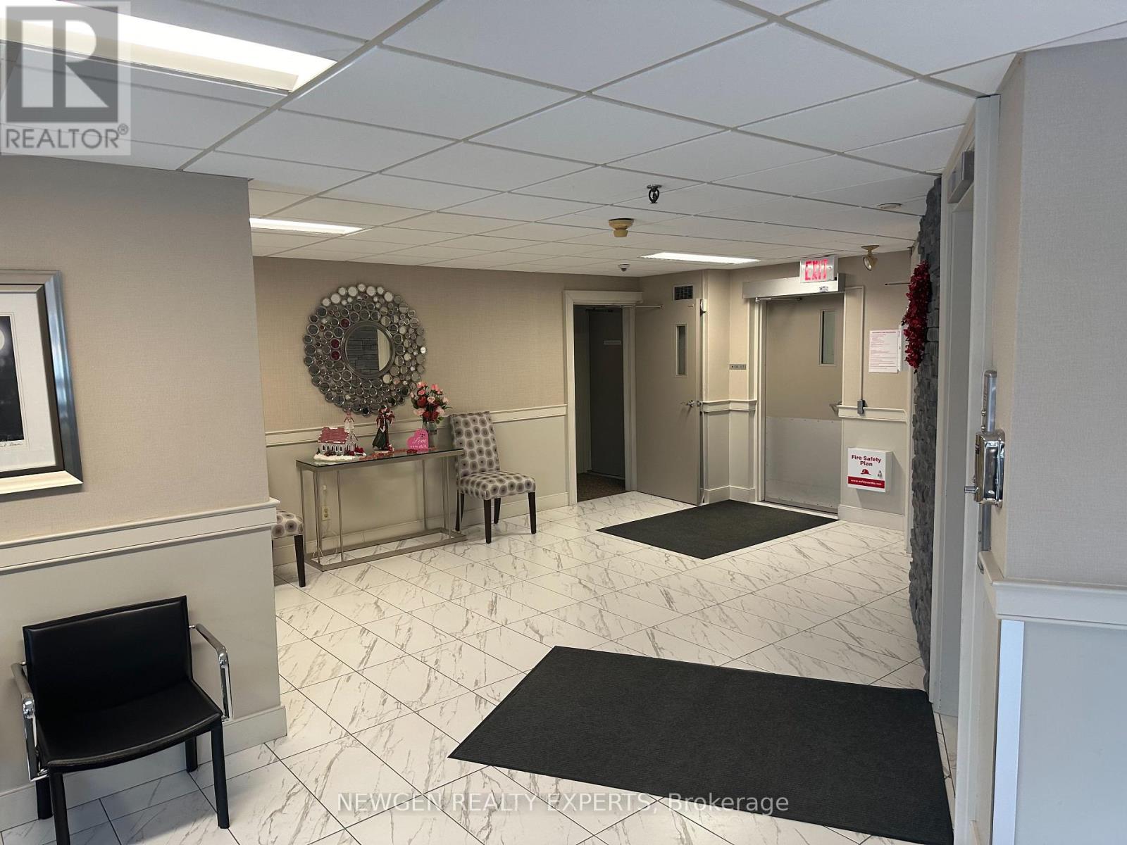 112 - 334 QUEEN MARY ROAD, Kingston (West of Sir John A. Blvd)