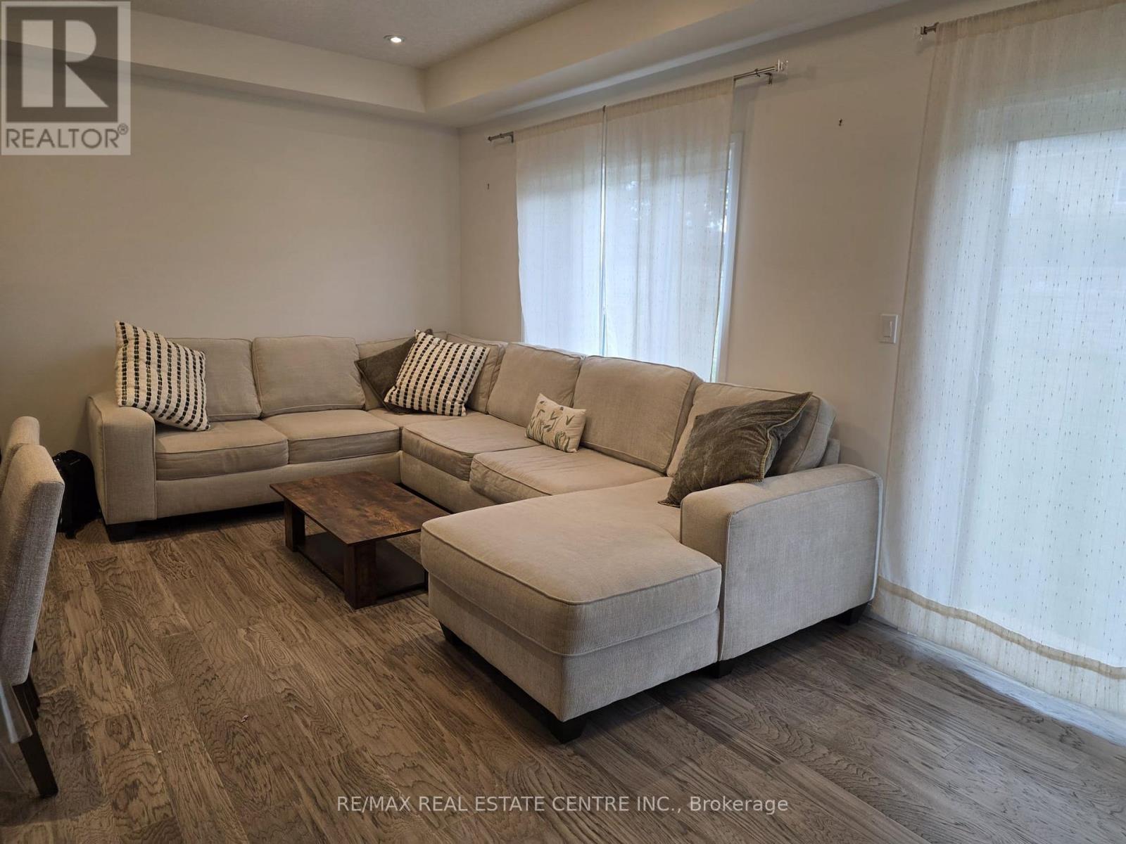 36 Queensbrook Crescent, Cambridge, Ontario  N1S 0E5 - Photo 10 - X13563830